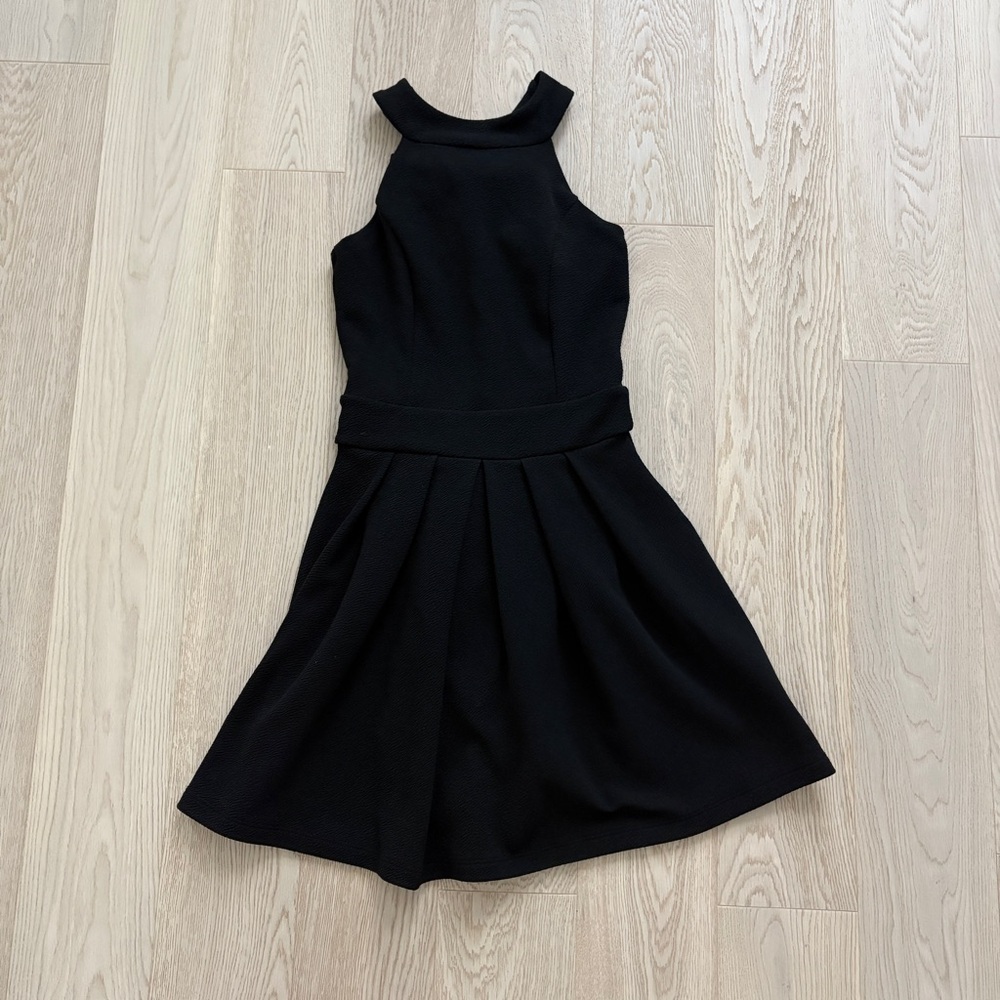 Little Black Dress - Black back bow mini dress - XS